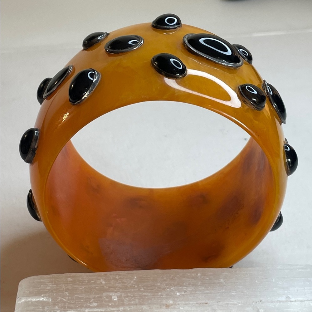 1950's Vintage Orange Resin 3D Black Dots Bangle Bracelet - Picture 2 of 7